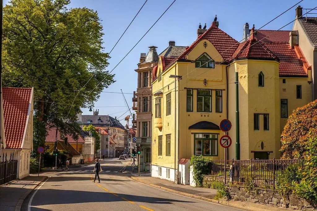 New! Modern City Apt: Central W/ Private Entrence Берген 0*,  Норвегия