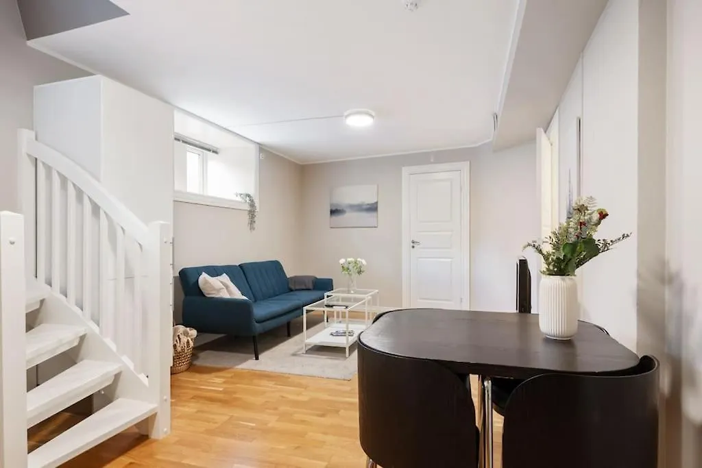 New! Modern City Apt: Central W/ Private Entrence Берген